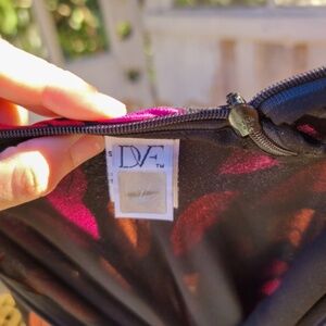 Diane von Furstenberg DVF Maxi Dress – Vibrant Lip Print – Size 2